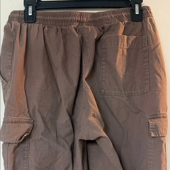 Adidas Men's Chocolate Cargo Pants - Picture 4 of 6